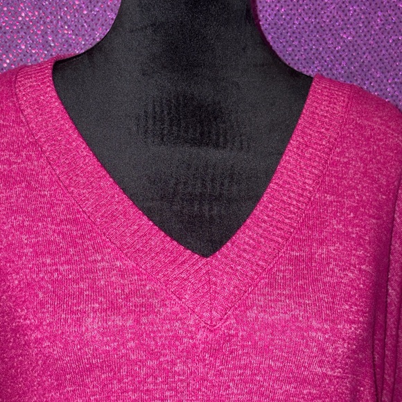 🆕💜🎉🎉 Buffalo David Bitton Fuchsia V-Neck Sweater Soft Stretch Knit Women’s M - Picture 5 of 14